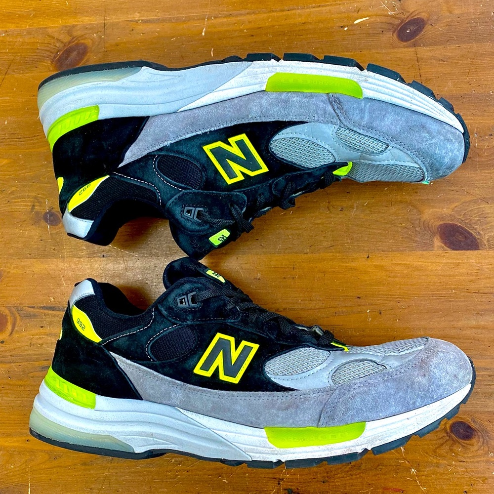 New Balance 992 Black Grey Volt